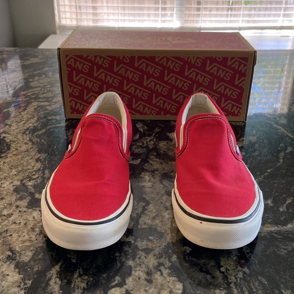 Women’s Classic Red Vans Sz 7.5 - Picture 2 of 8